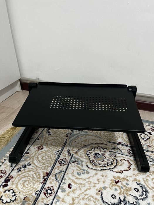 Поставка для ноутбук