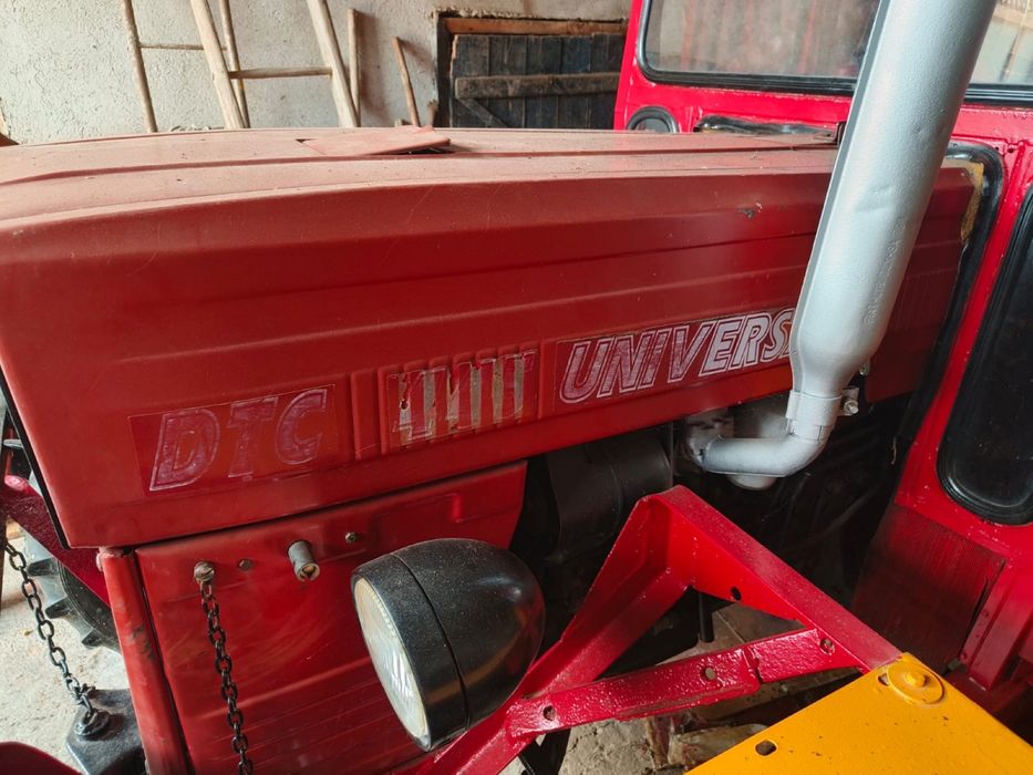 Tractor UTB 445 DTC
