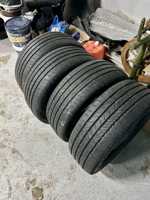 Шины летние 215/55/17