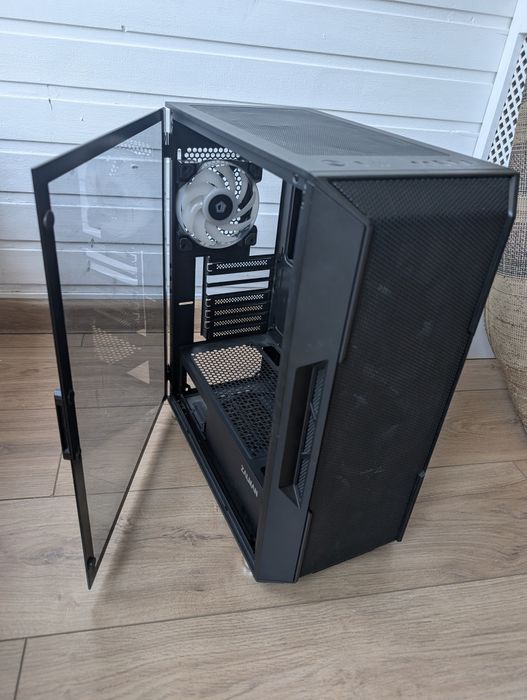 Корпус + блок питания 700w