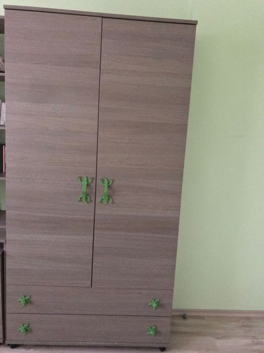 Детско-юношеско обзавеждане