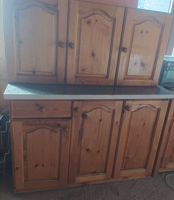 Продам деревянный шкаф для кухни