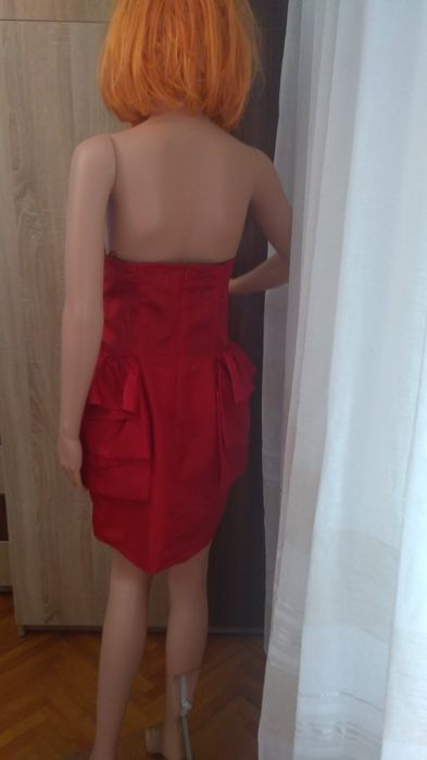 Rochie rosie fara maneci