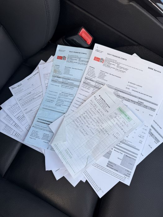 BMW F10 Facelift 520D xDrive Automat - istoric service complet .