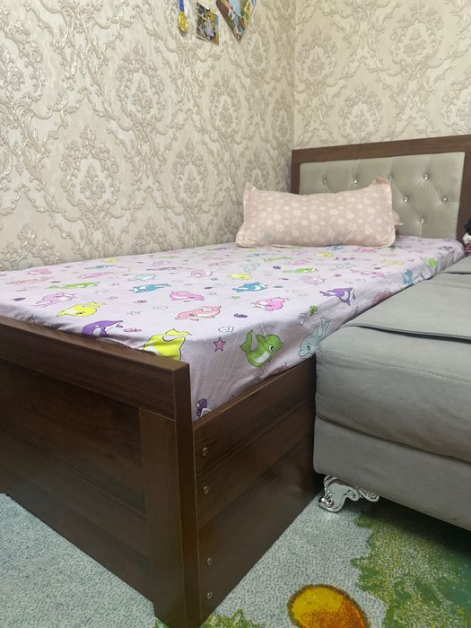 Krovat bor kishilik mdf matrasi bilan