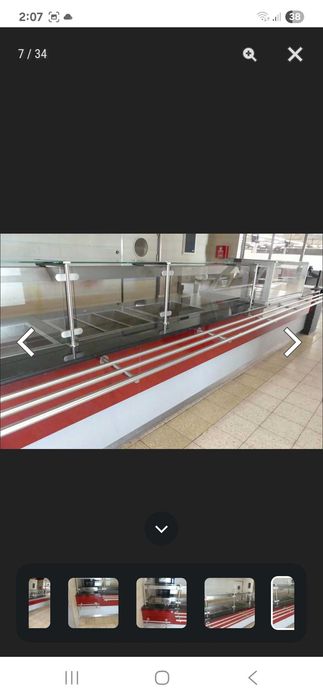 Linie autoservire profesională, cu vitrină frigorifică și zonă caldă