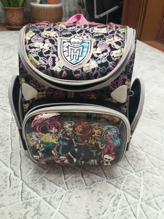 Детский школьный ранец