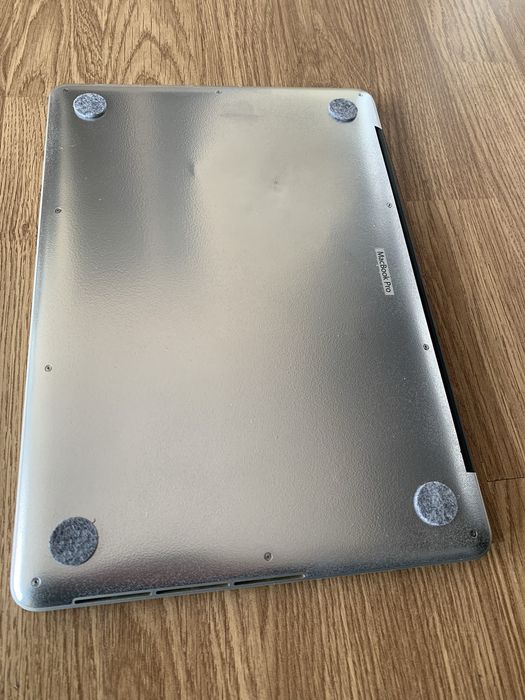 Laptop Apple MacBook Pro Retina intel core i5,8gb ram.Cititi anuntul.