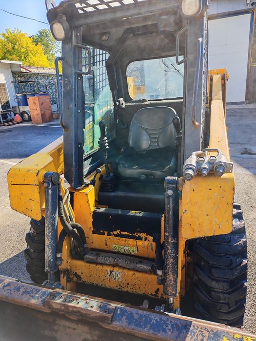 Vand mini incarcator(bobcat)