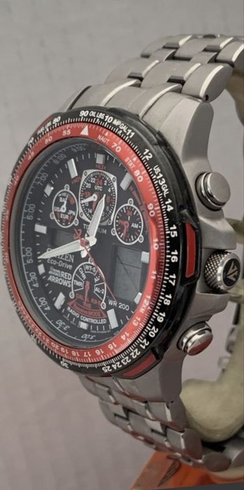 Ceas RED ARROWS Citizen Titanium.Solar Eco Drive. Nou.