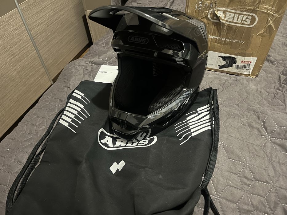Каска ABUS Mountain Bike Helmet HiDrop