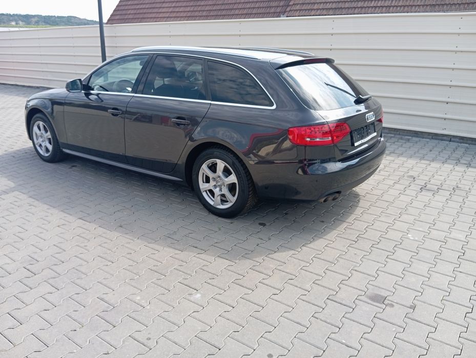 AUDI A4 Avant 2011 — imagine 4