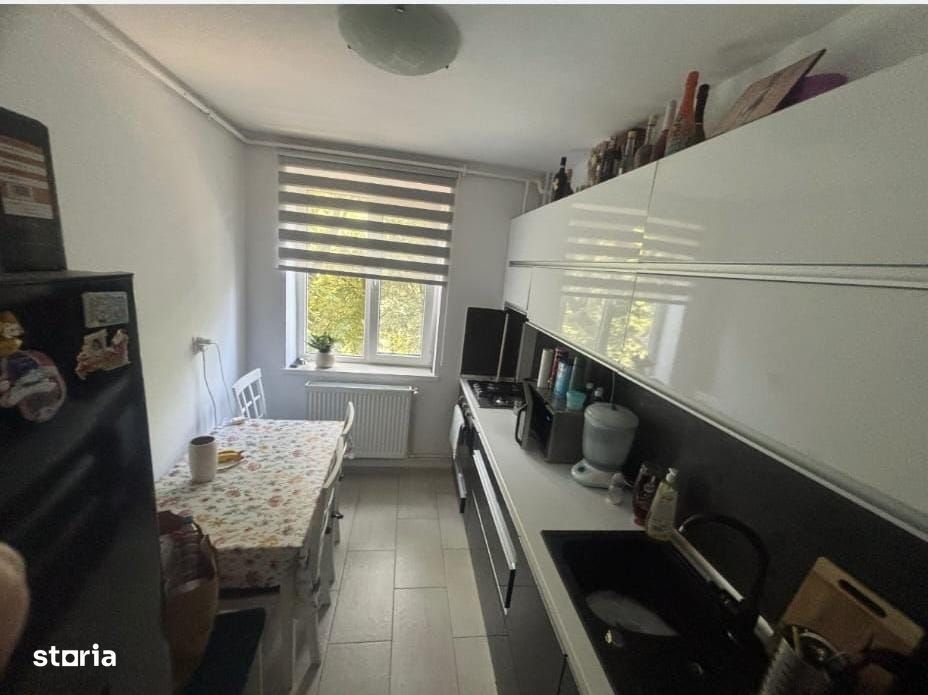 Apartament 2 camere Craiovei ,etaj 2/4