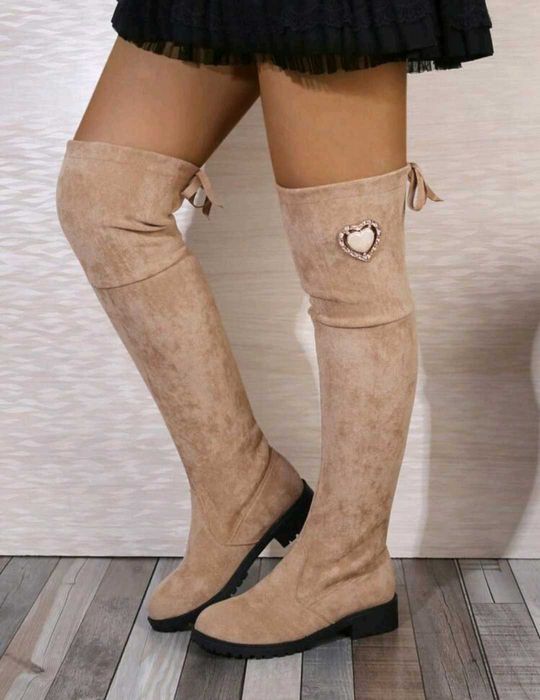 Дамски  ботуши       .