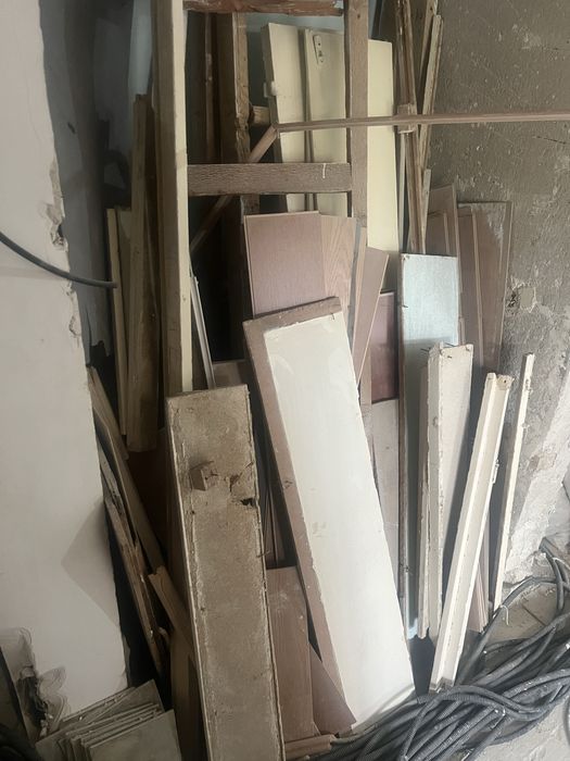 Decopertare Gresie și Faianță | Demolări Interioare Profesionale