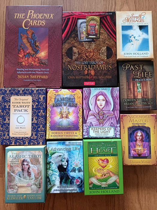 Vand colectie de Oracle cards, carti tarot