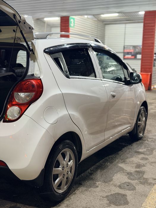 Продаю спарк 2019 года АКПП