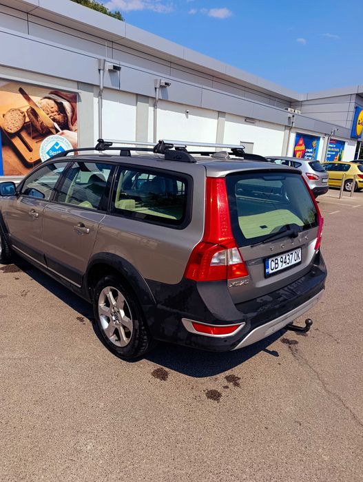 Volvo XC70 2.4 D5 185 k.c. 4x4 - 6009 евро