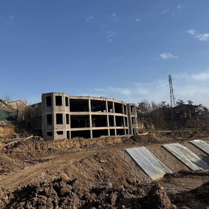 Продается гостиница на Сеул мун вдоль речки (АС)