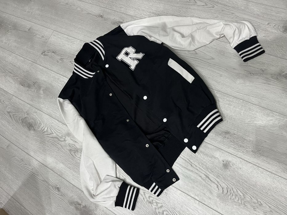 Дамски  якенца.