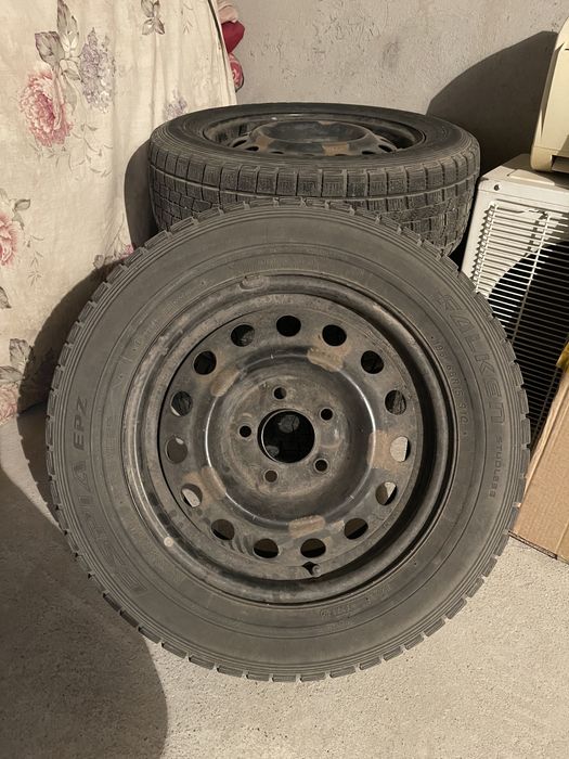 Балон с дисками и колпакми оригинал Киа