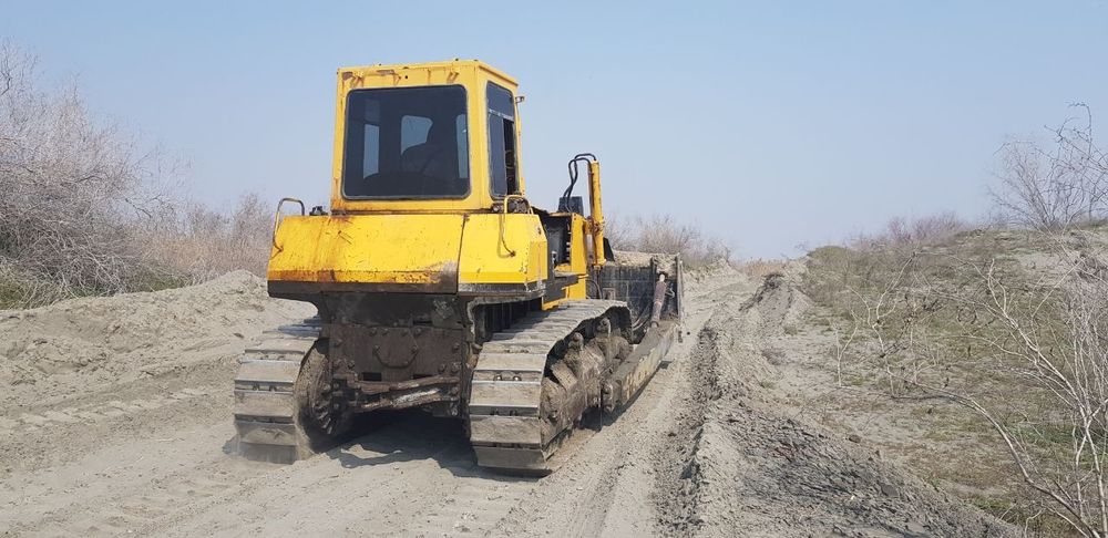 Бульдозер Россия 140