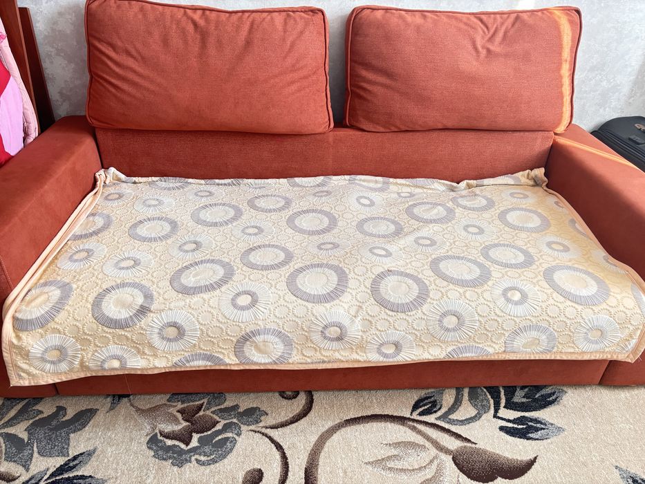 Продам диван в хорошем состояний