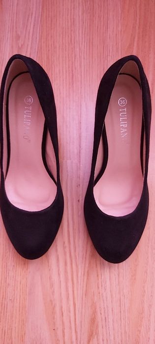 Обувки на ток 36 номер.20 лв.