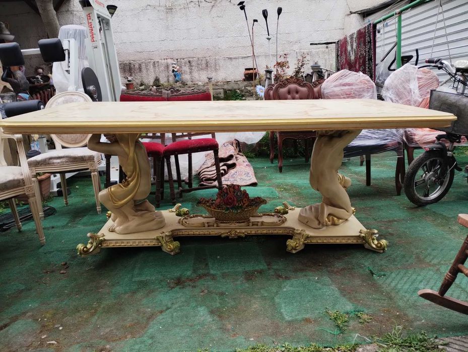 Италианска барокова маса