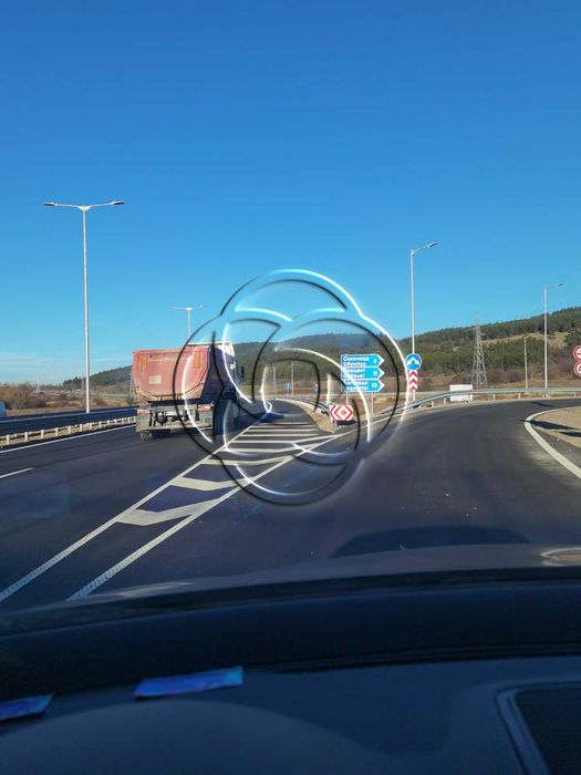 Продава парцел на Европейски път в Сливница до София