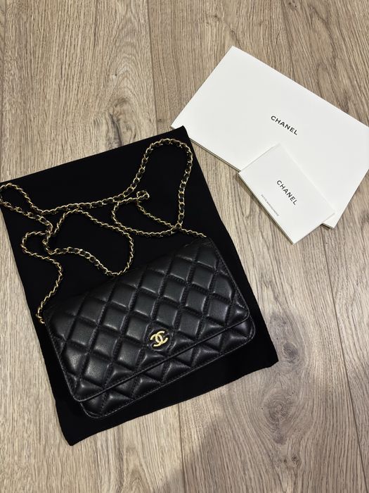 Chanel Wallet on Chain
