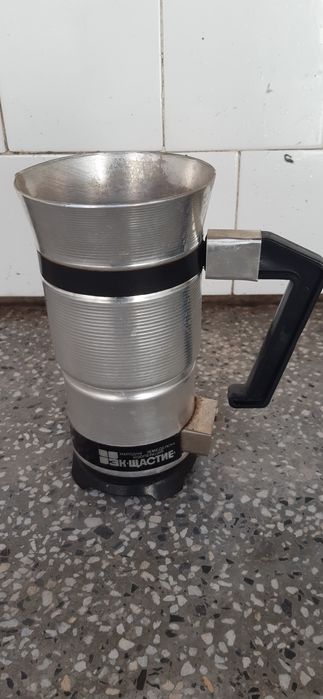 Продавам стар кафеник