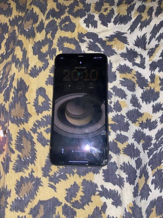 Iphone 11 pro max Putin spart in colt capacitate 73  64gb sau schimb cu trotineta electrica nu conteaza