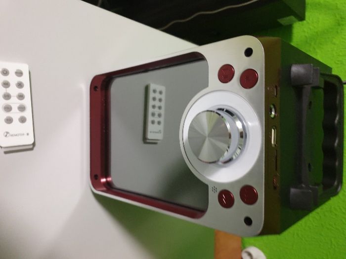 Колона за музика Тонколона за музика преносима LED 3D ефекти, дистанци