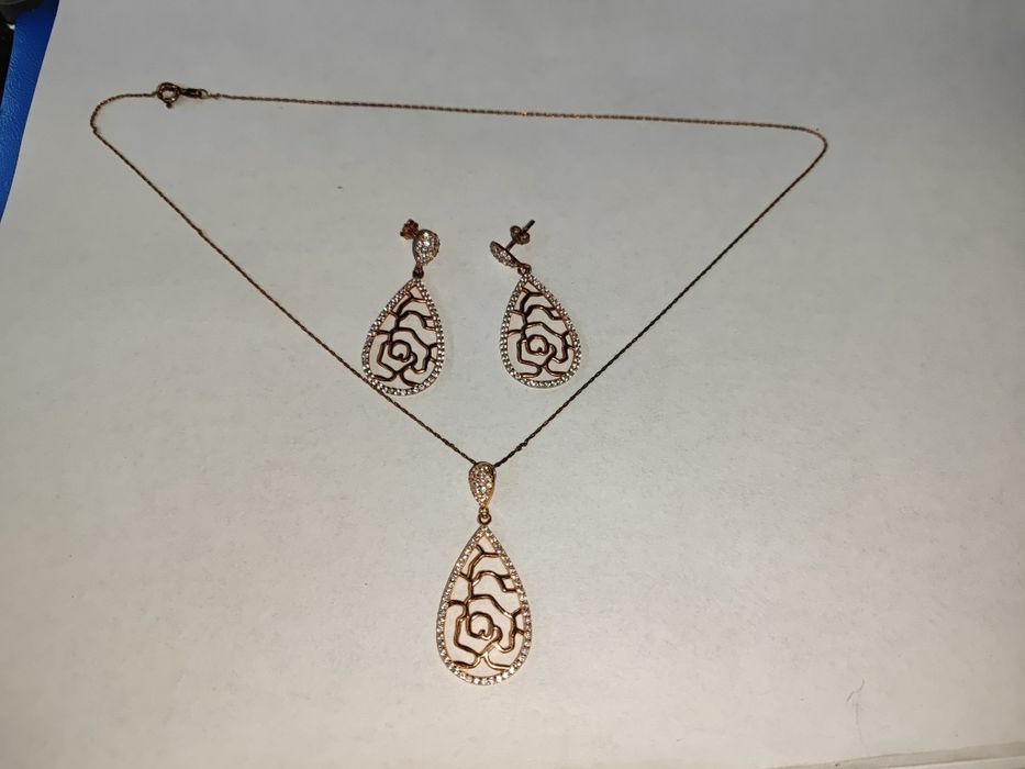 сребърен комплект обеци и колие 925