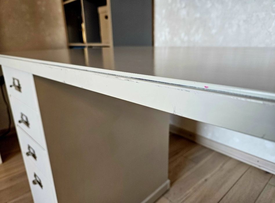 Бюро Икеа 140x72 см