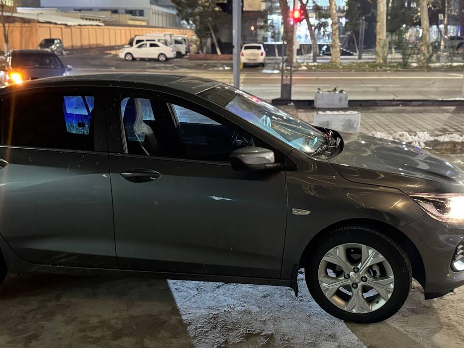 Продаётся Onix 2024 года.