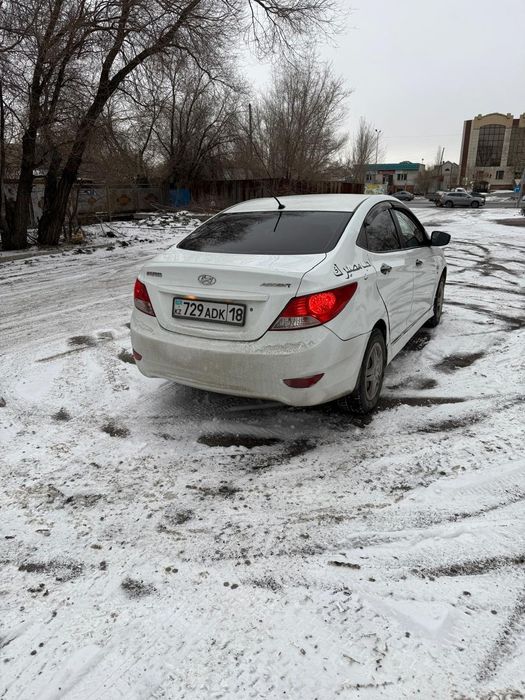 Продам хюндай акцент 2013