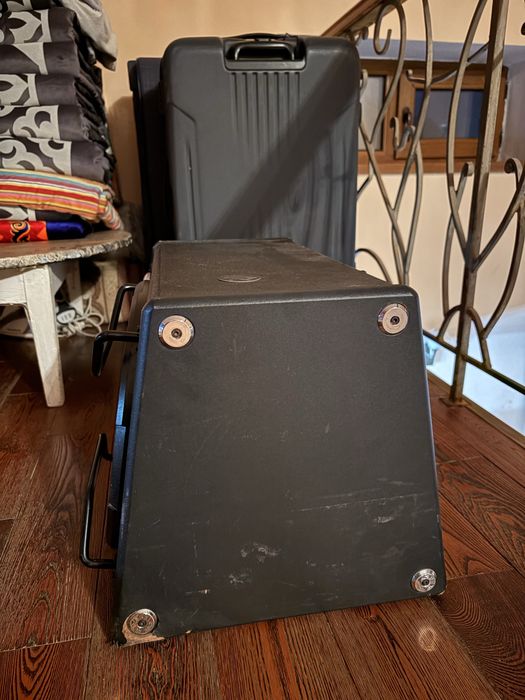 Сабвуфер б/у в хорошем состоянии