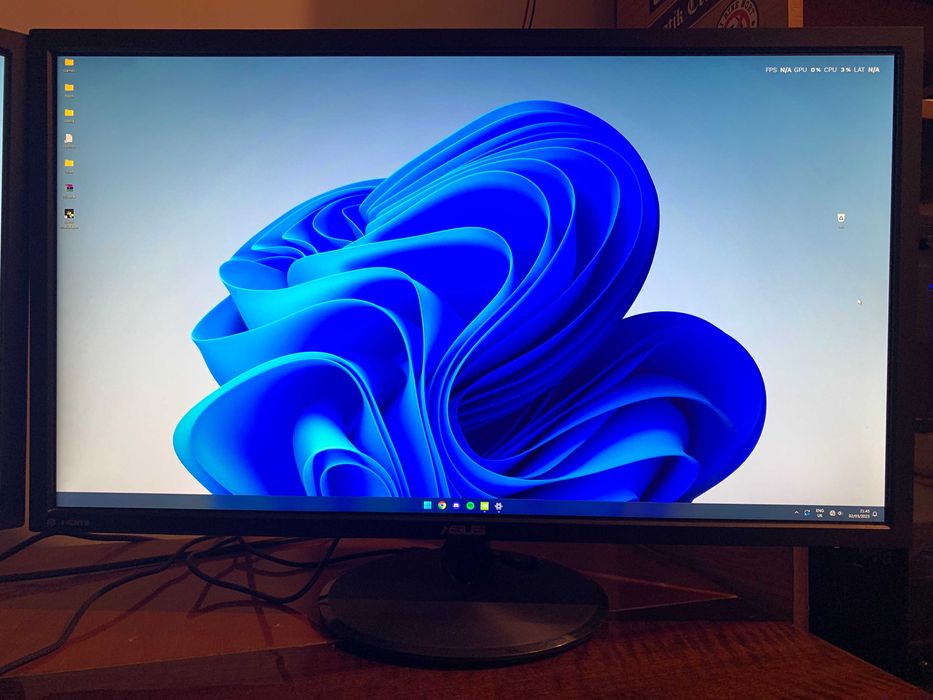 Set 2x Monitoare Asus 4k 28 inch + Mouse & Tastatura Razer