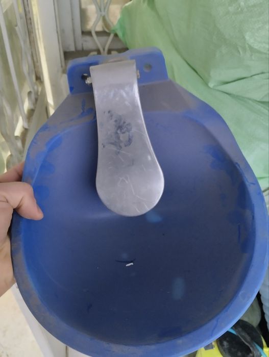 Поилка ниппель для животных