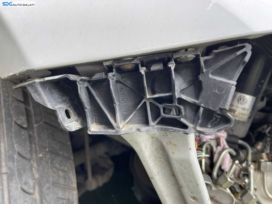 Suport Ghidaj Dreapta de pe Aripa pentru Bara Spoiler Fata Seat Leon 1P 2006 - 2013 Cod 1P0807184 [C1558]