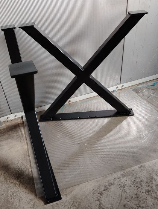 Picioare metalice pentru masă