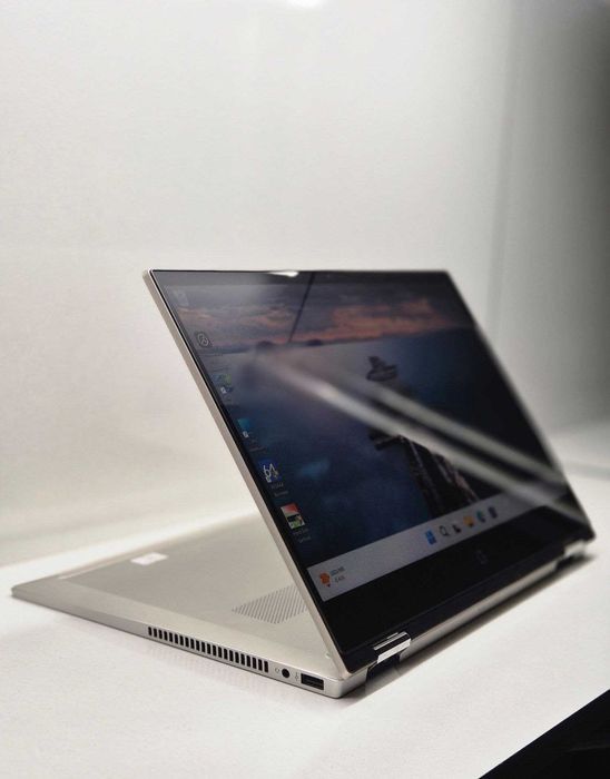 HP Pavilion x360 Core i5-1135G7  8/256gb