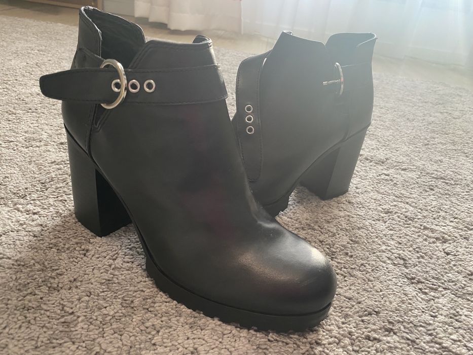 Ghete/Botine Pull&Bear dama 39