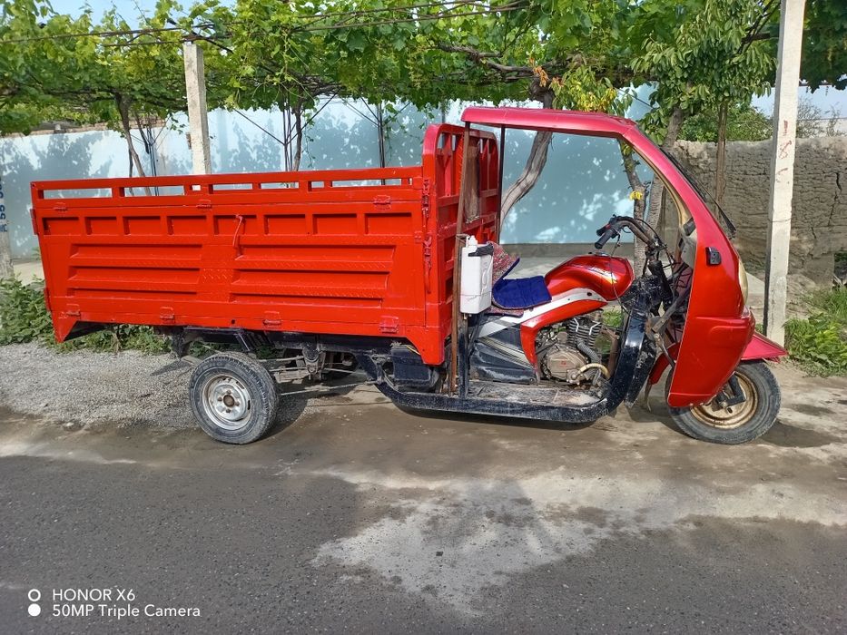 Samosval Land Rover Dani Samosval 2 tonnali motorol.