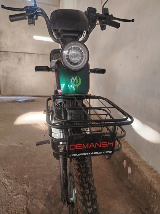 Скутер новый очень хорошее состояние