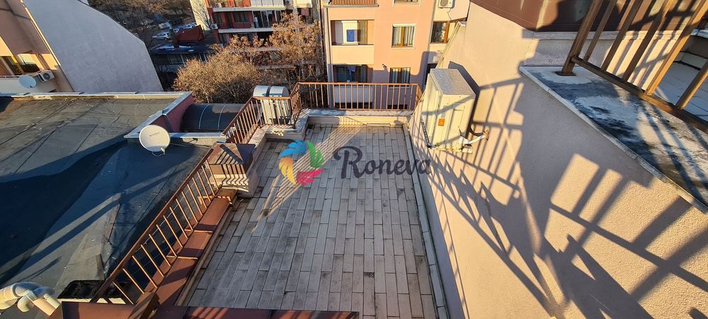 Дава се под наем Четиристаен апартамент в Варна, Базар Левски - 300 кв.м за 1296.42 € - Снимка #11