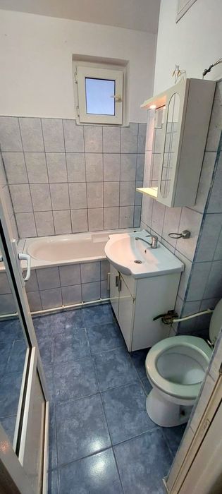 Vand apartament cf1 semidecomandat  et 2 Hipodrom