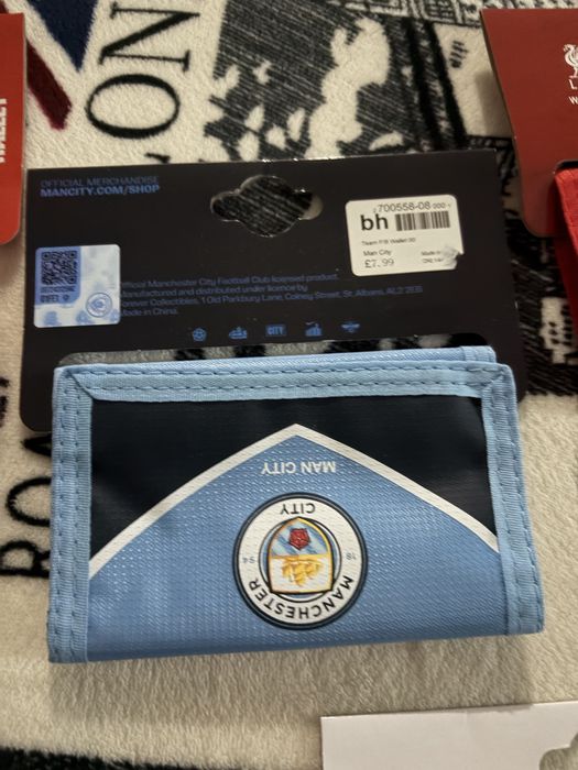 Portofele cu echipe de fotbal  40 buc